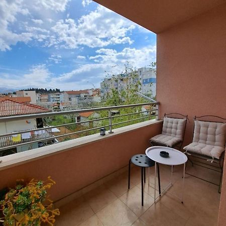 Apartment Slava - Close To The Mall Split Bagian luar foto