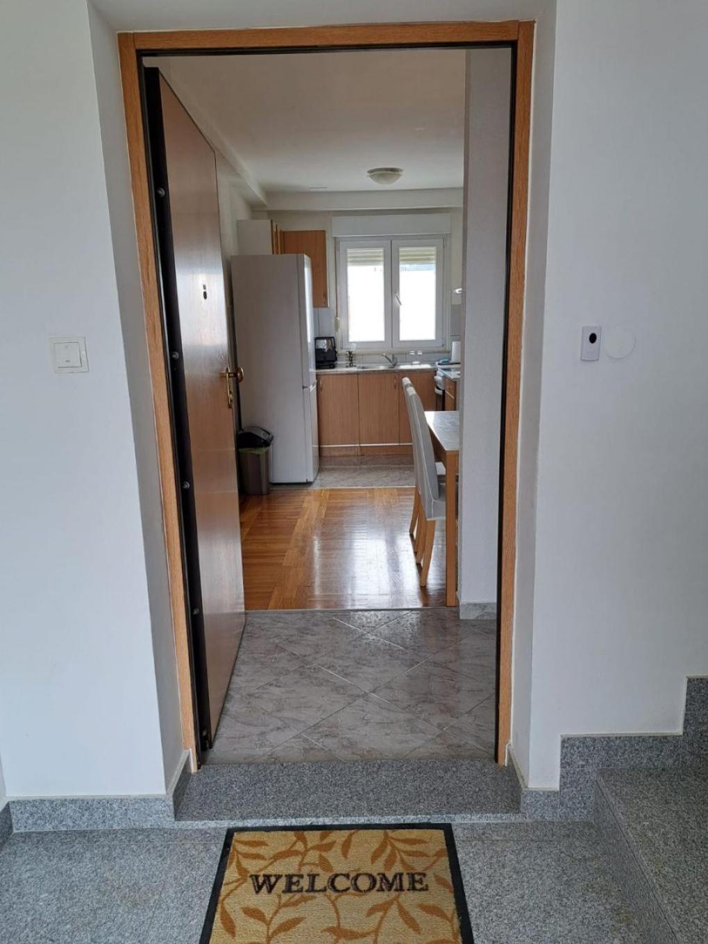 Apartment Slava - Close To The Mall Split Bagian luar foto