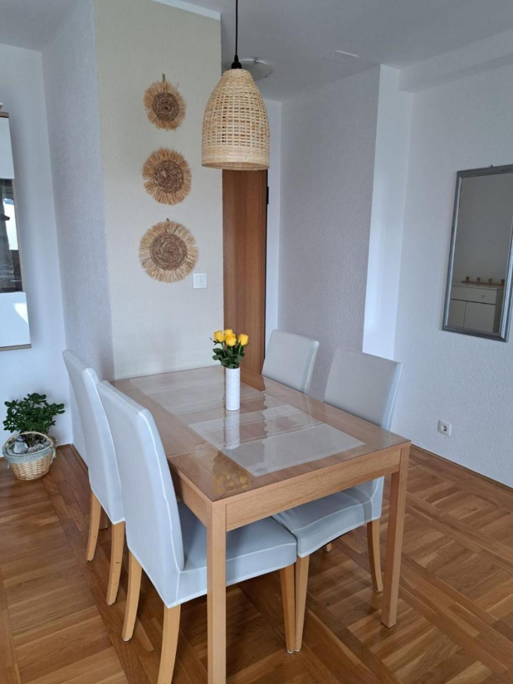 Apartment Slava - Close To The Mall Split Bagian luar foto